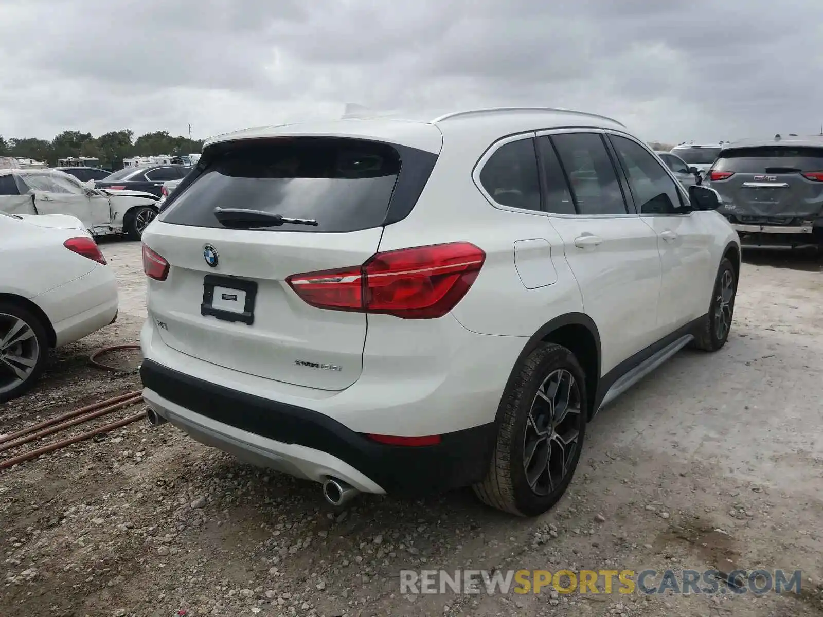 4 Photograph of a damaged car WBXJG7C09M5S11035 BMW X1 2021