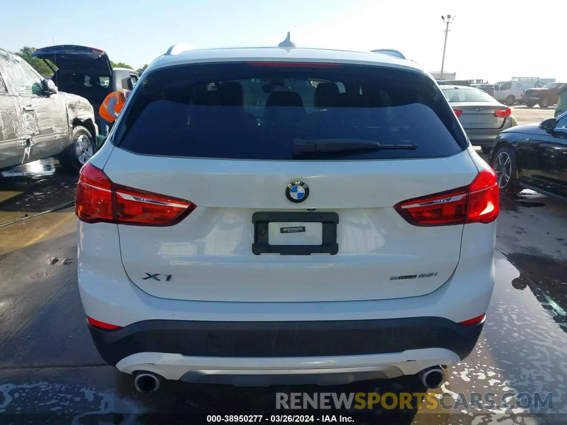 16 Фотография поврежденного автомобиля WBXJG7C09M5S95745 BMW X1 2021