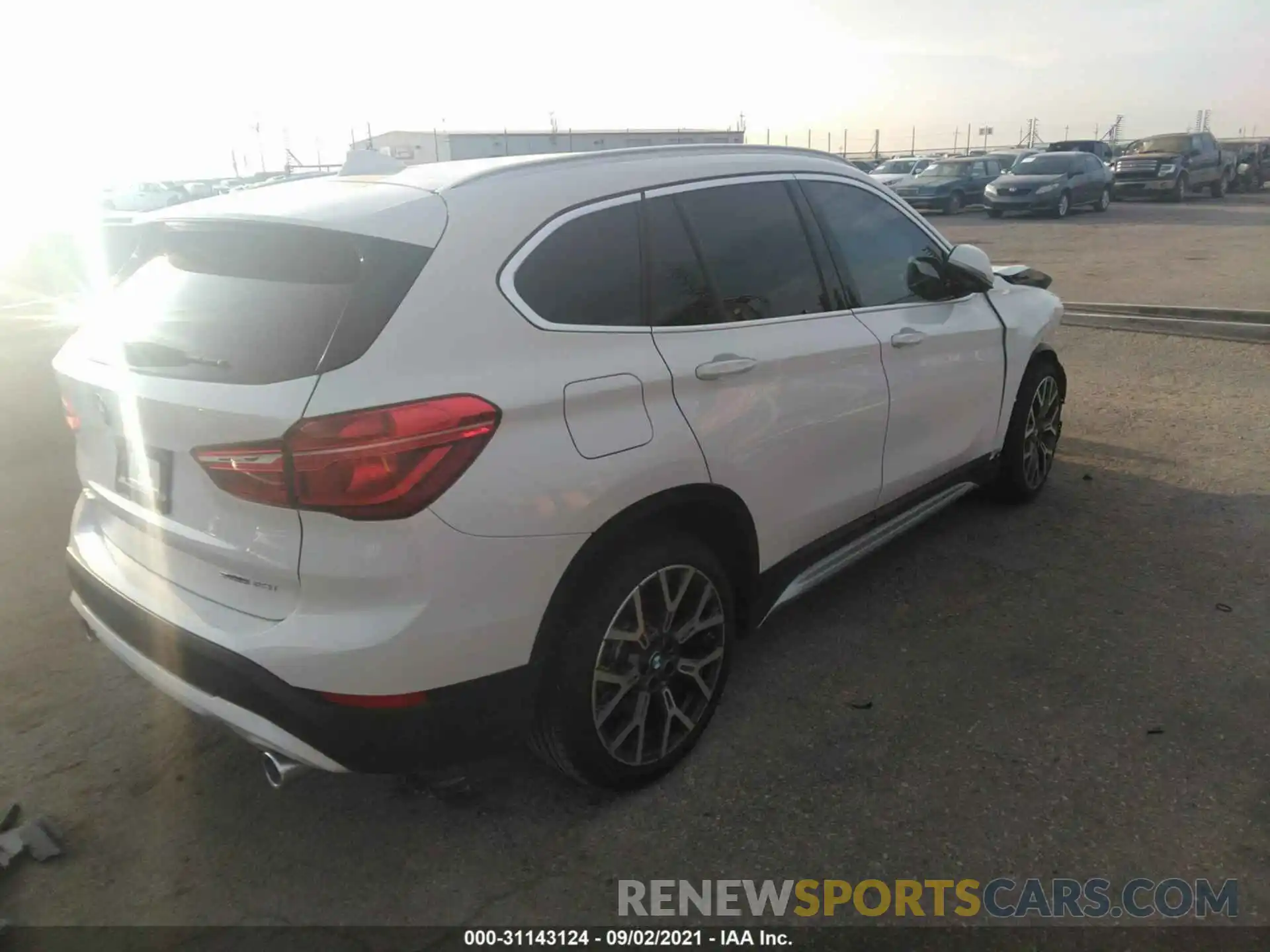 4 Фотография поврежденного автомобиля WBXJG7C09M5T29862 BMW X1 2021