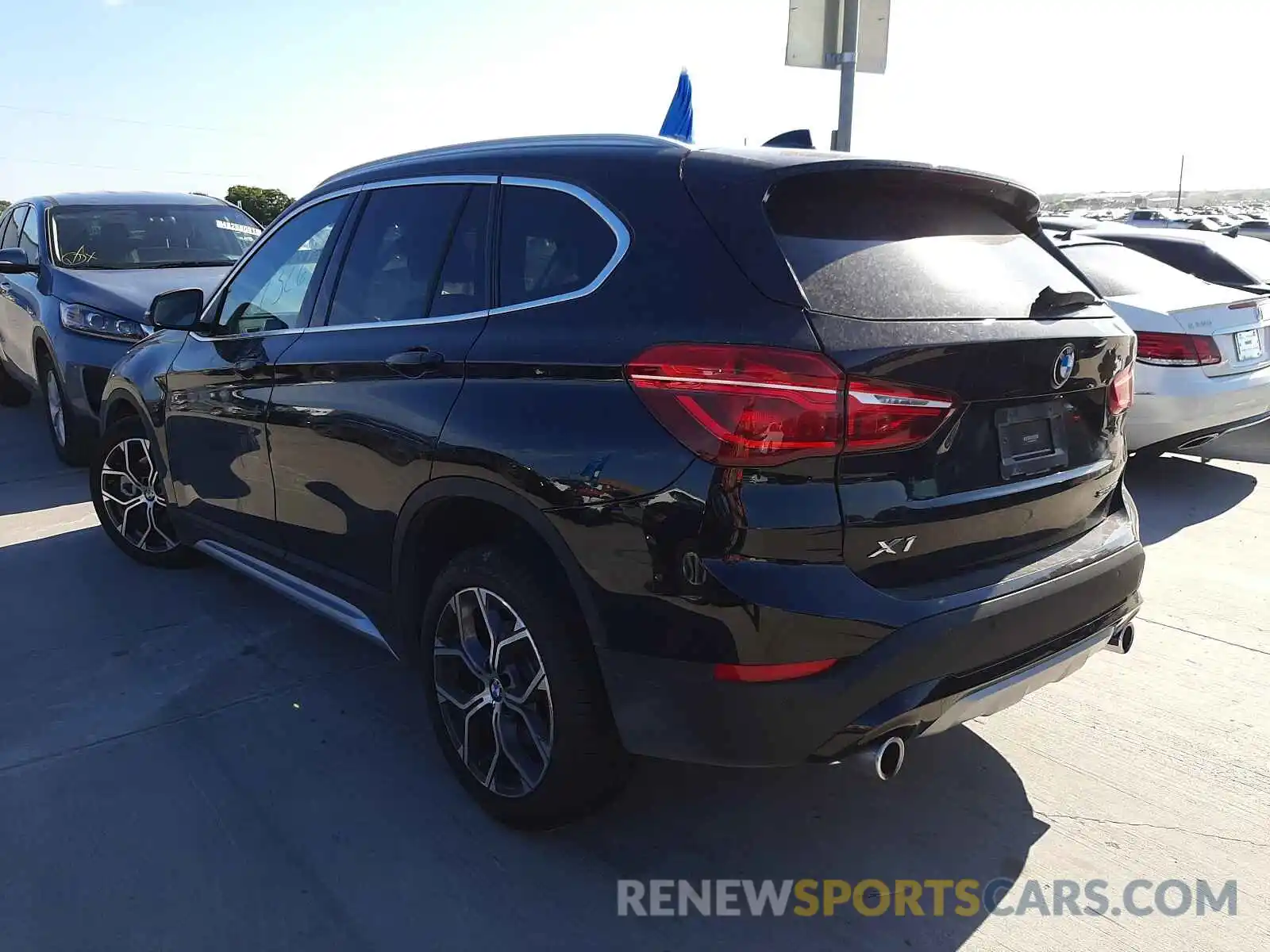 3 Photograph of a damaged car WBXJG7C0XM5S93387 BMW X1 2021