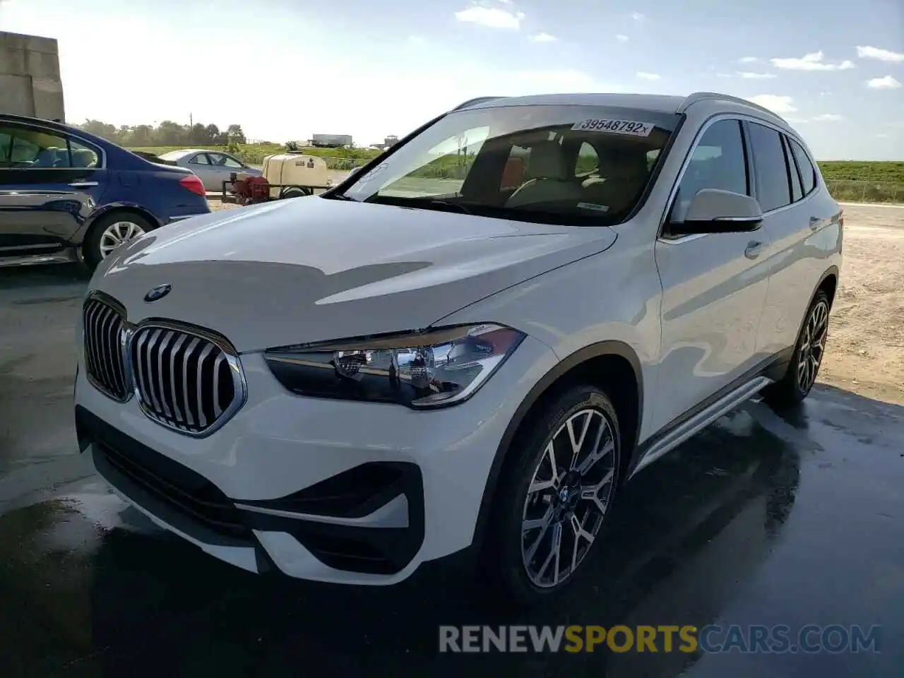 2 Фотография поврежденного автомобиля WBXJG7C0XM5T59047 BMW X1 2021