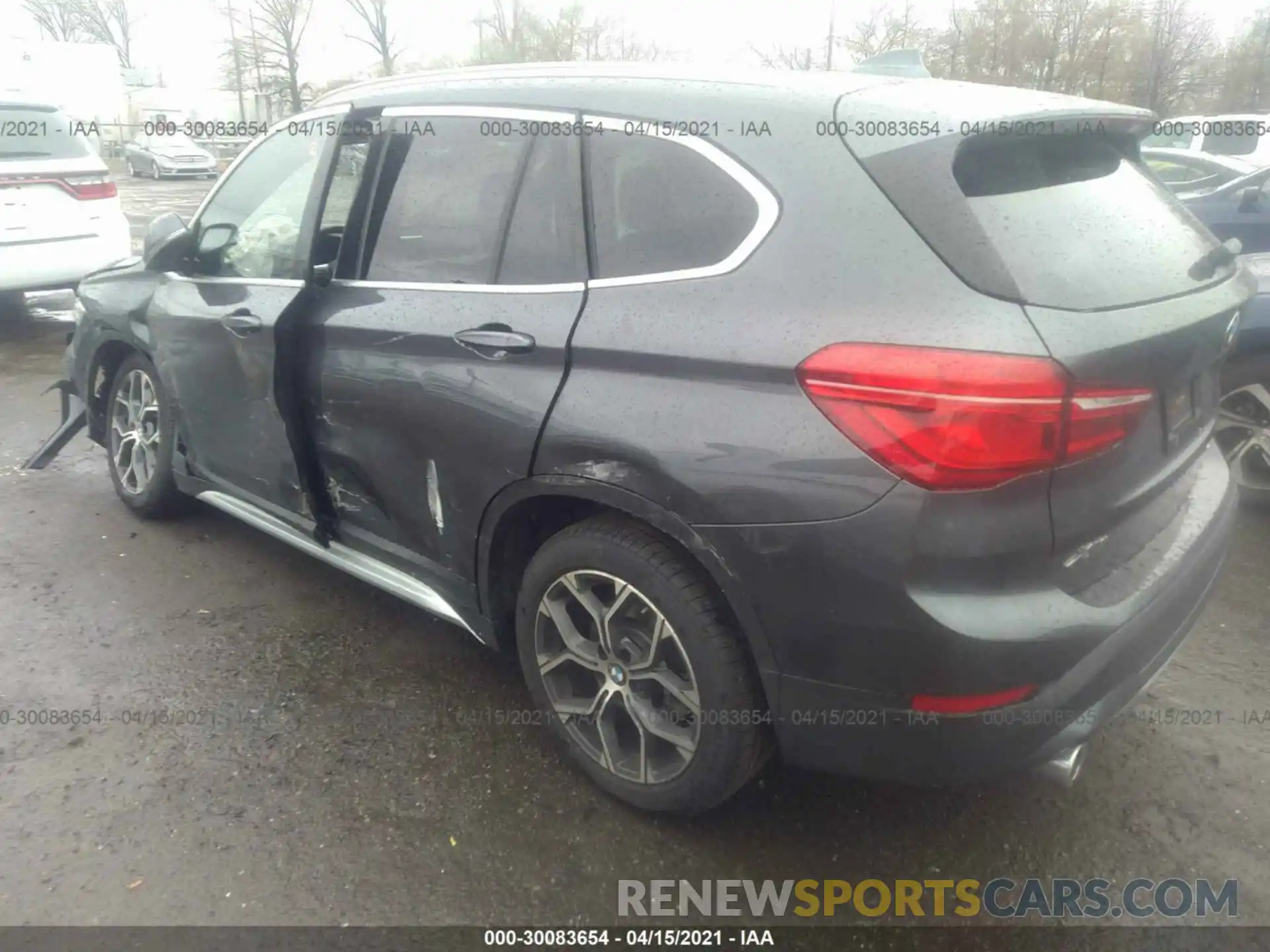 3 Photograph of a damaged car WBXJG9C00M3M75493 BMW X1 2021