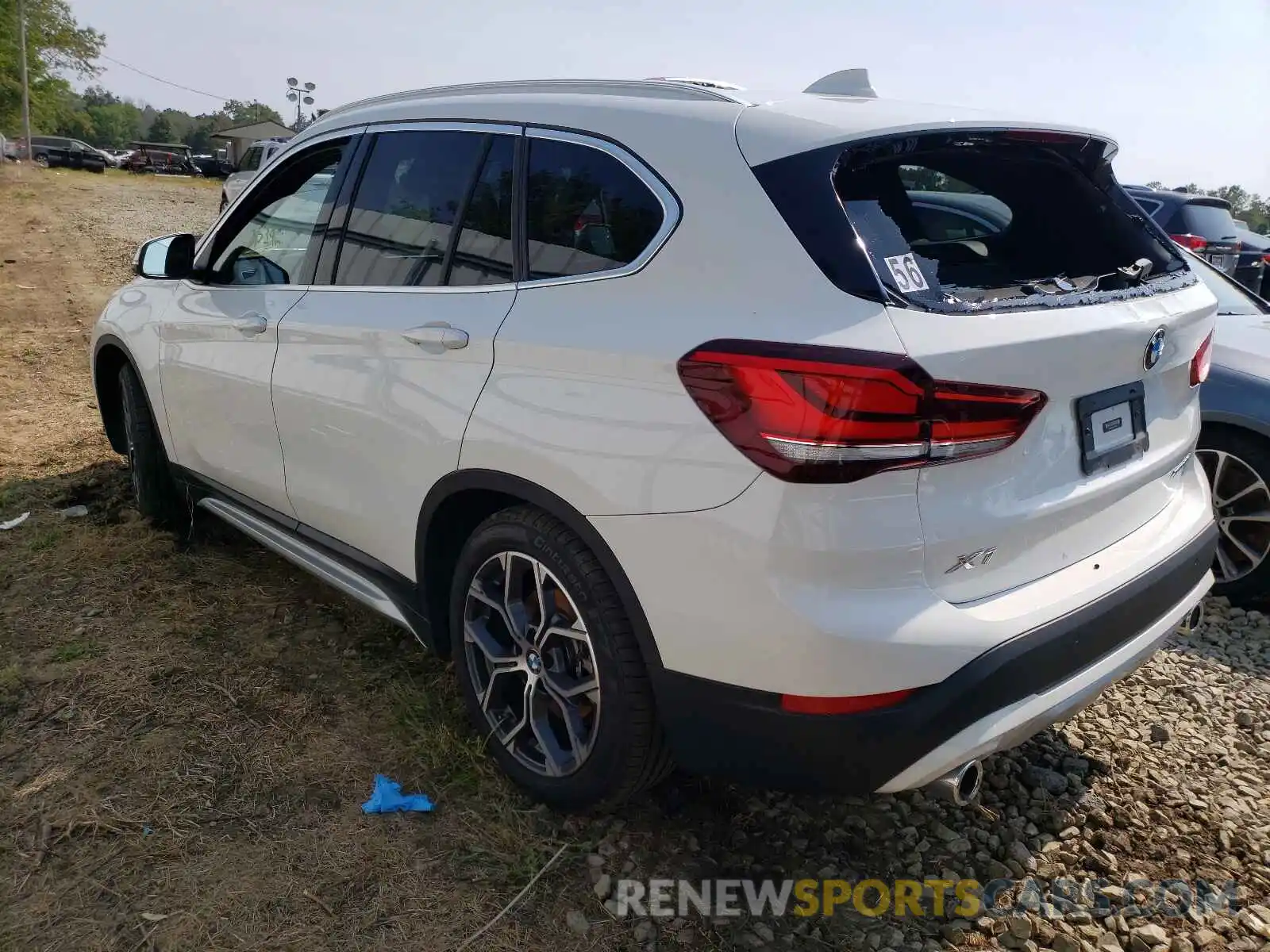 3 Photograph of a damaged car WBXJG9C00M5T08152 BMW X1 2021