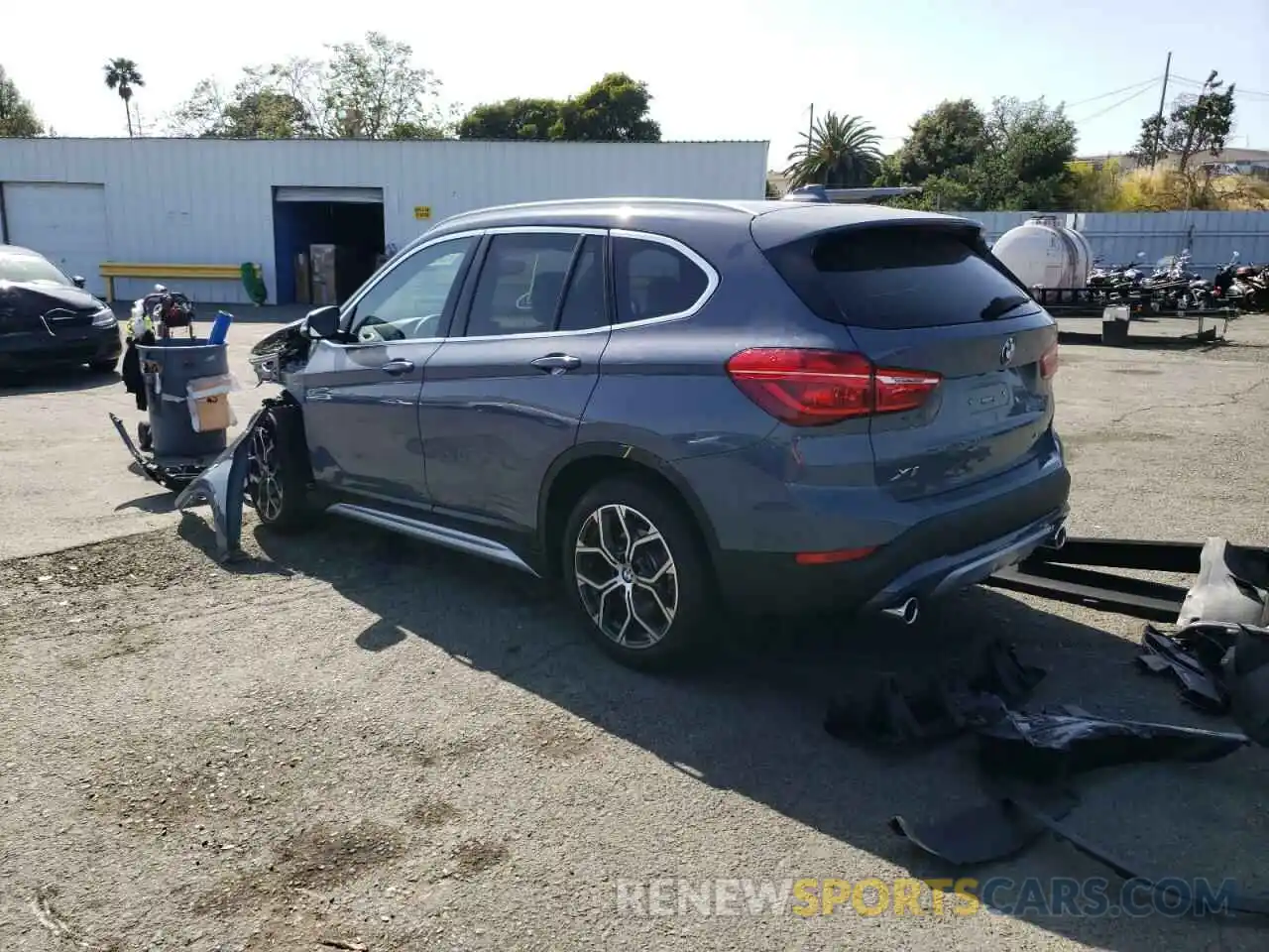 3 Photograph of a damaged car WBXJG9C00M5T93008 BMW X1 2021