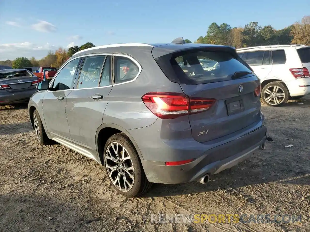 3 Photograph of a damaged car WBXJG9C03M5S05551 BMW X1 2021