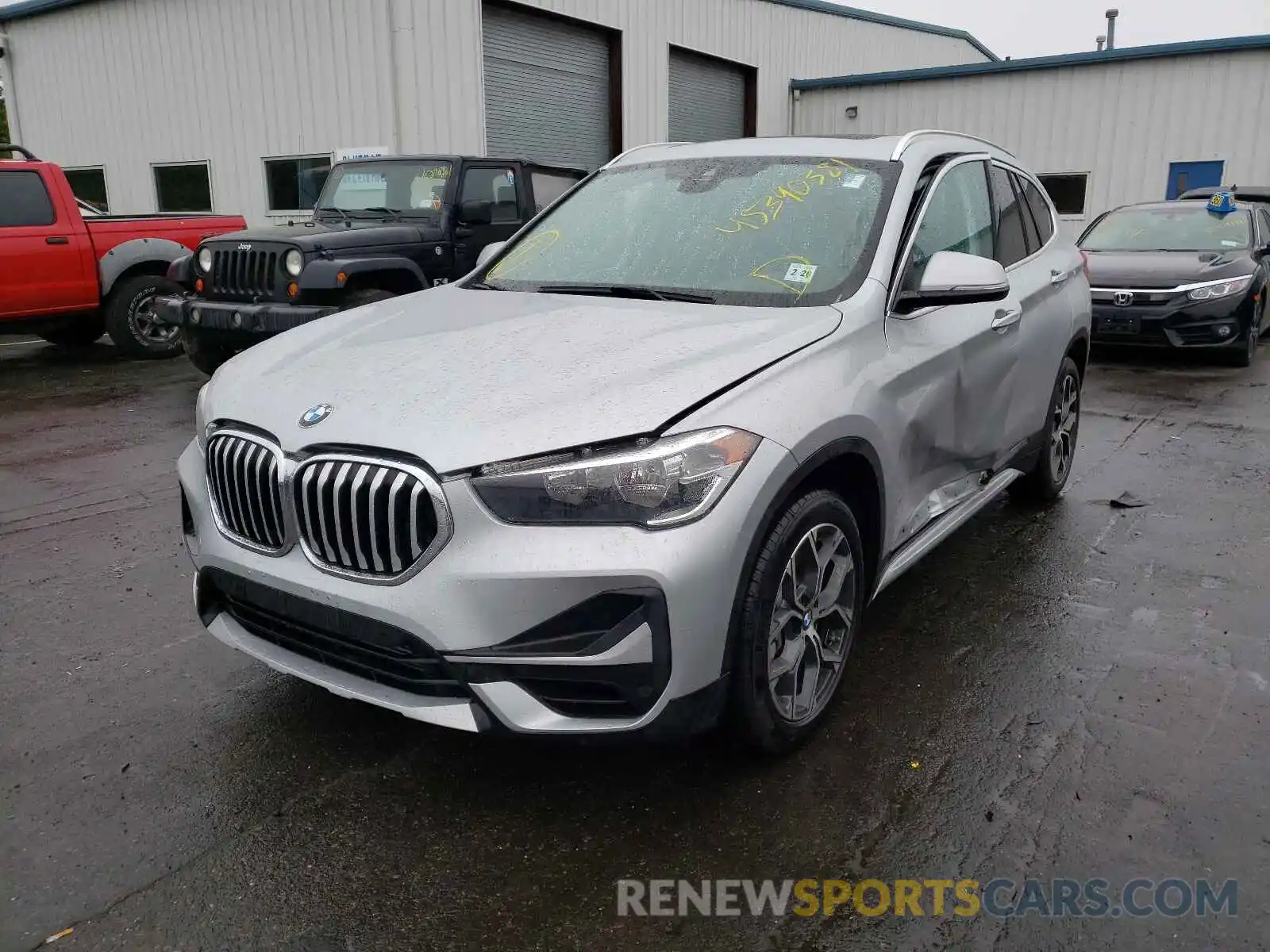 2 Фотография поврежденного автомобиля WBXJG9C03M5S99351 BMW X1 2021