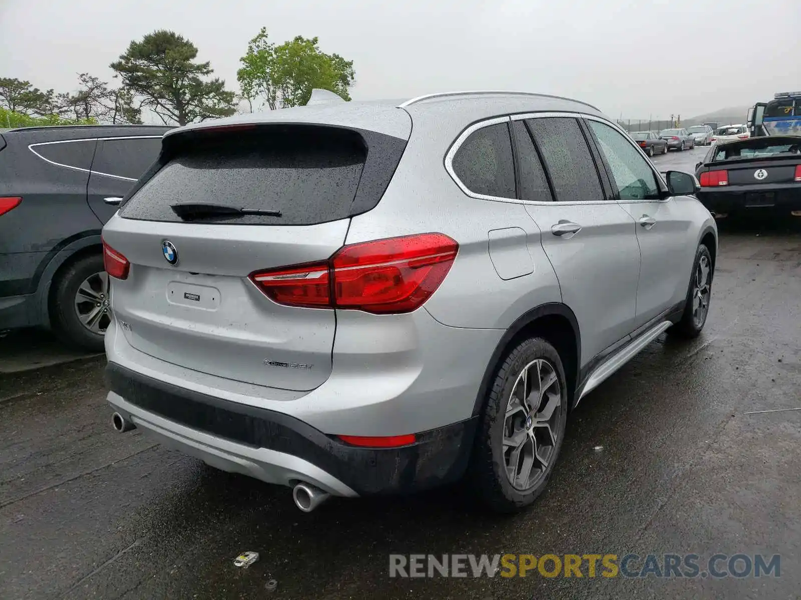 4 Photograph of a damaged car WBXJG9C03M5S99351 BMW X1 2021