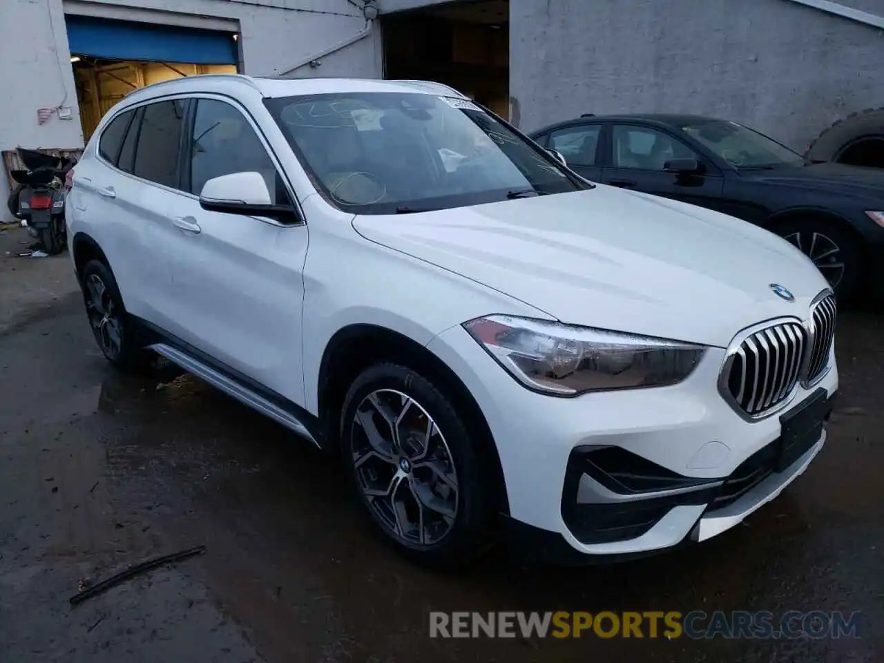 1 Фотография поврежденного автомобиля WBXJG9C03M5S99737 BMW X1 2021