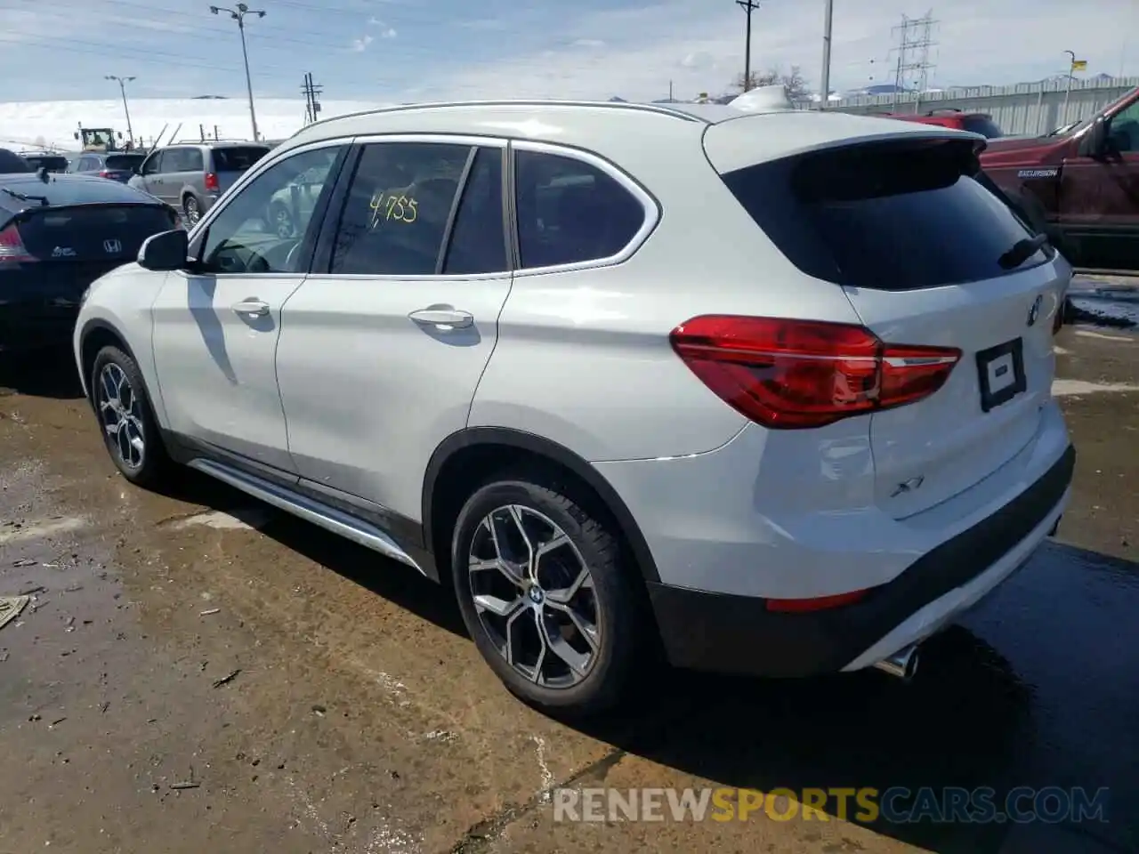 3 Photograph of a damaged car WBXJG9C03M5T04290 BMW X1 2021