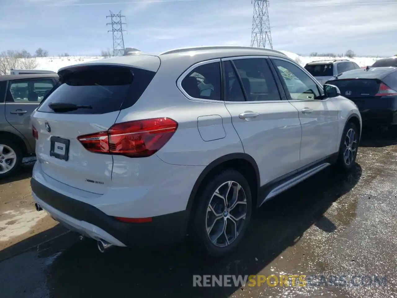 4 Photograph of a damaged car WBXJG9C03M5T04290 BMW X1 2021