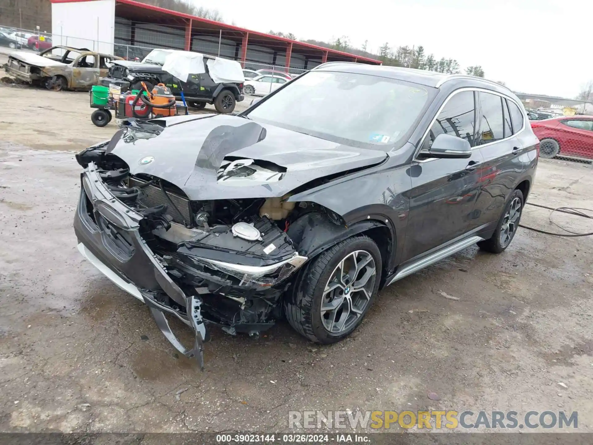 2 Фотография поврежденного автомобиля WBXJG9C03M5T75022 BMW X1 2021