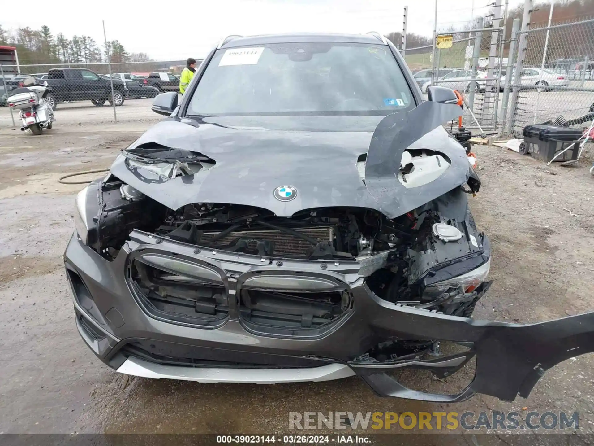 6 Photograph of a damaged car WBXJG9C03M5T75022 BMW X1 2021