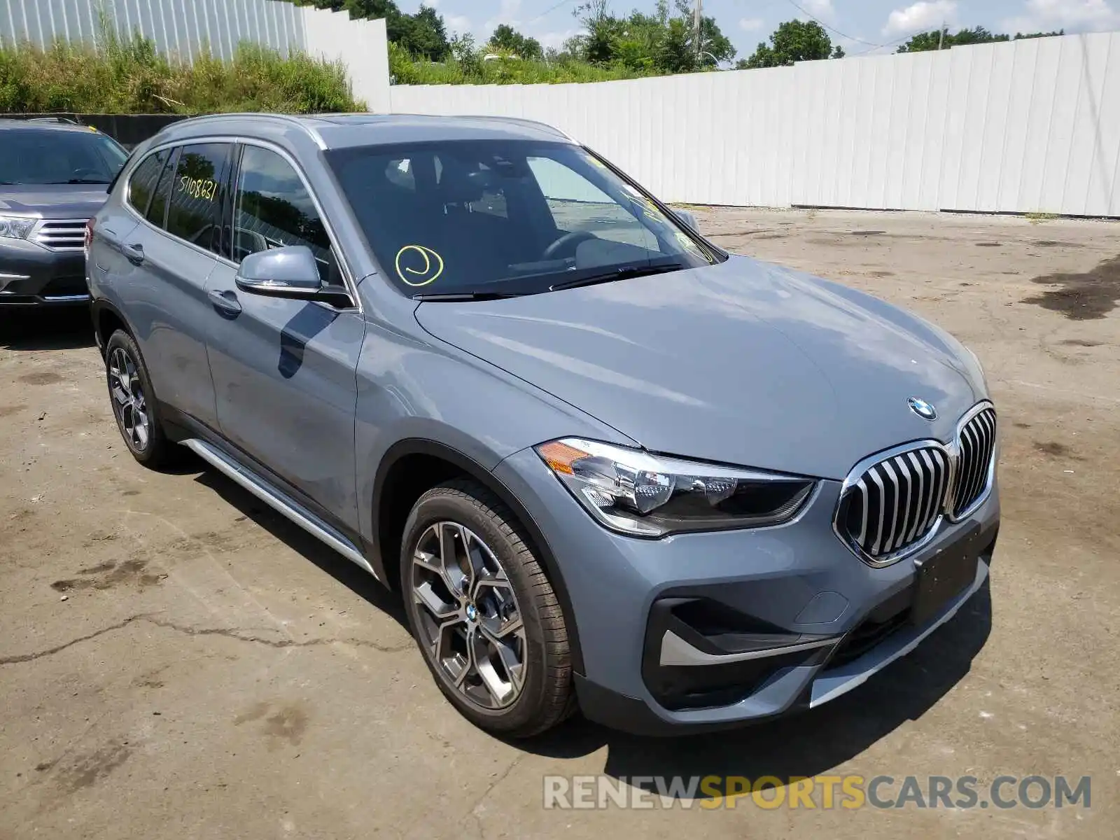 1 Photograph of a damaged car WBXJG9C04M5T84277 BMW X1 2021