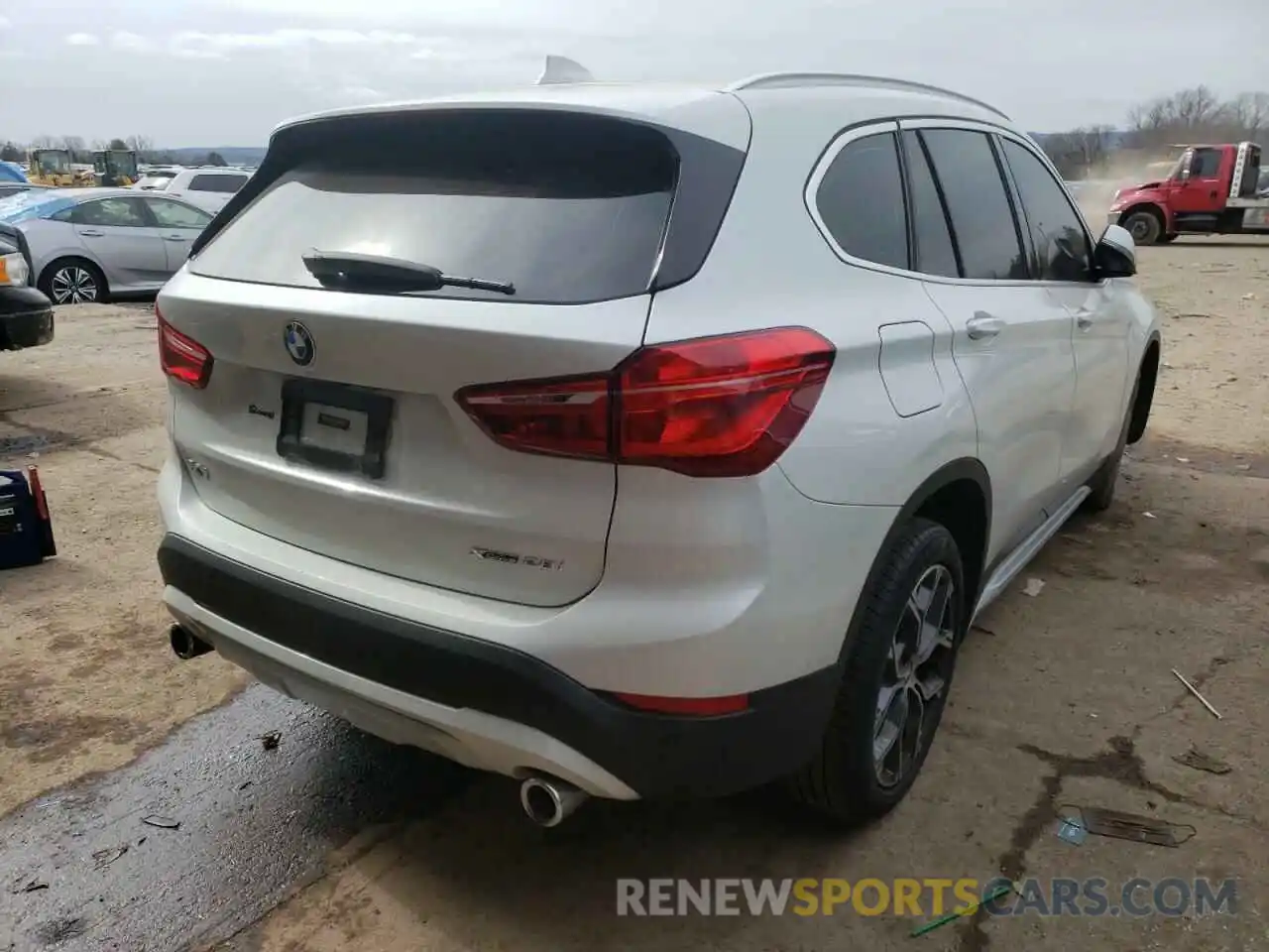 4 Photograph of a damaged car WBXJG9C05M5S20343 BMW X1 2021