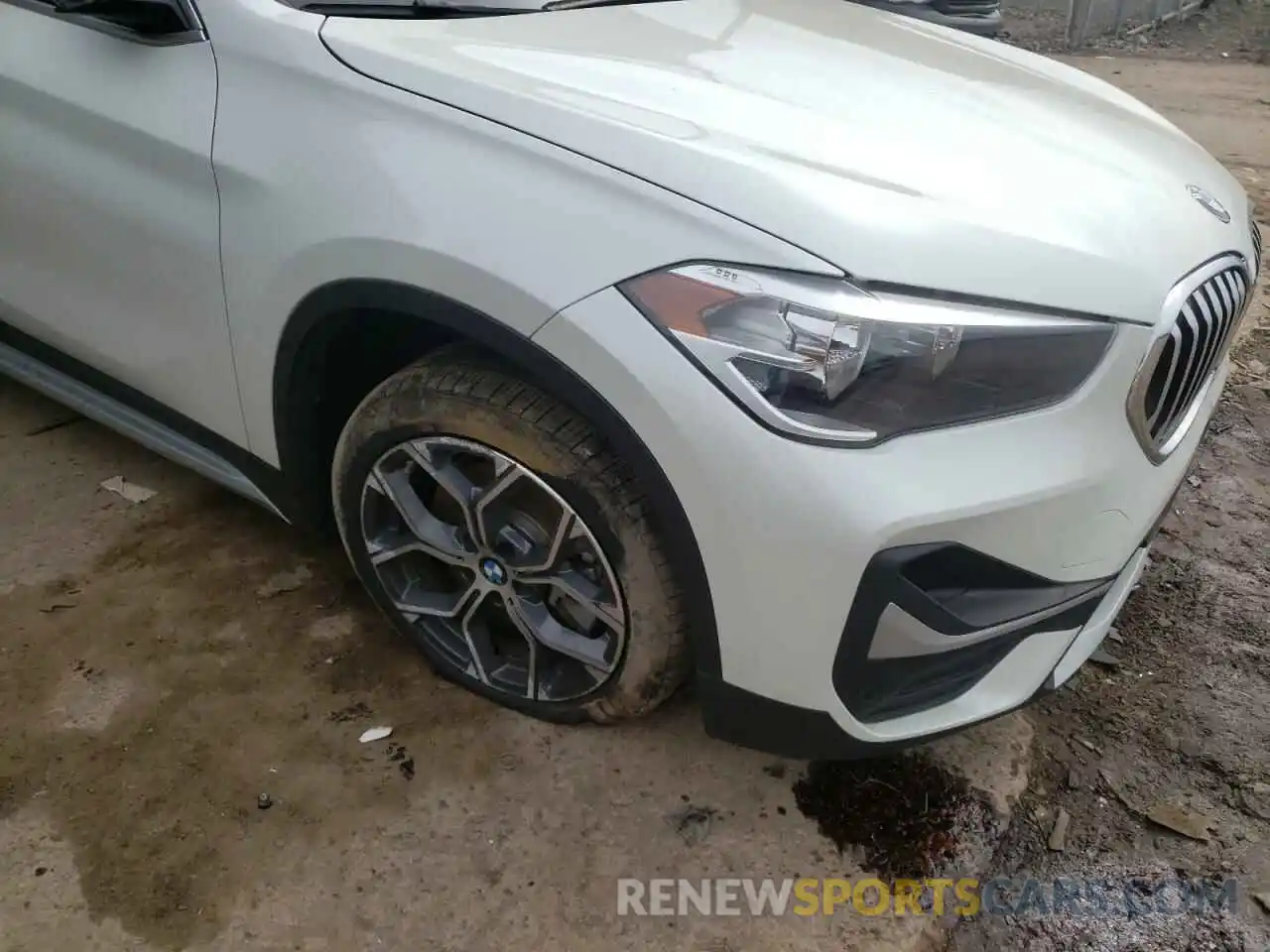 9 Photograph of a damaged car WBXJG9C05M5S20343 BMW X1 2021