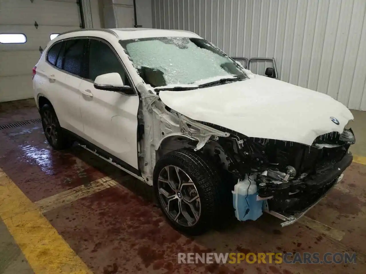 1 Photograph of a damaged car WBXJG9C05M5T04484 BMW X1 2021