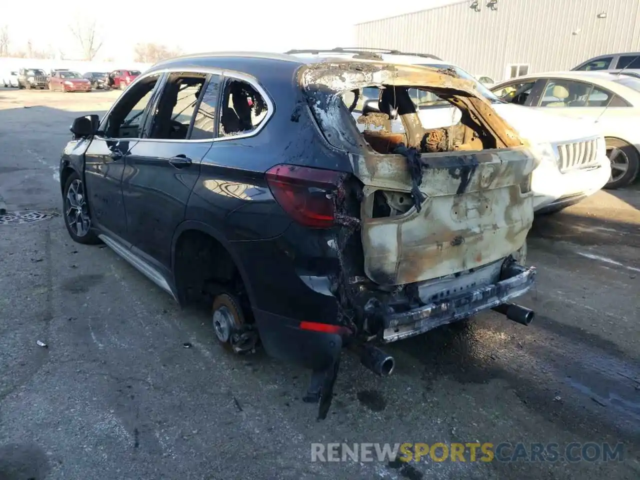 3 Photograph of a damaged car WBXJG9C06M5U01595 BMW X1 2021