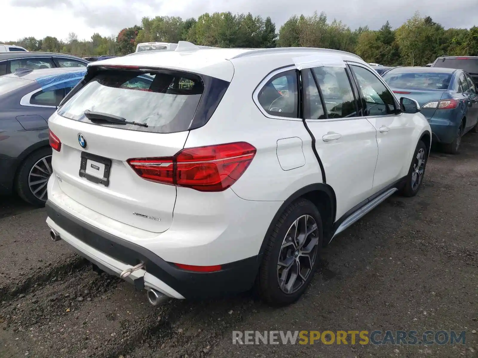 4 Photograph of a damaged car WBXJG9C07M5S20098 BMW X1 2021