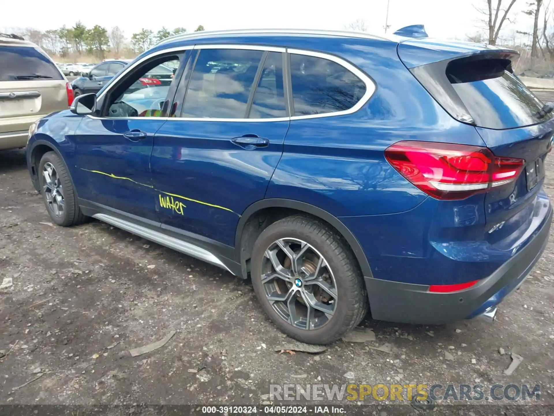 3 Фотография поврежденного автомобиля WBXJG9C07M5U04635 BMW X1 2021