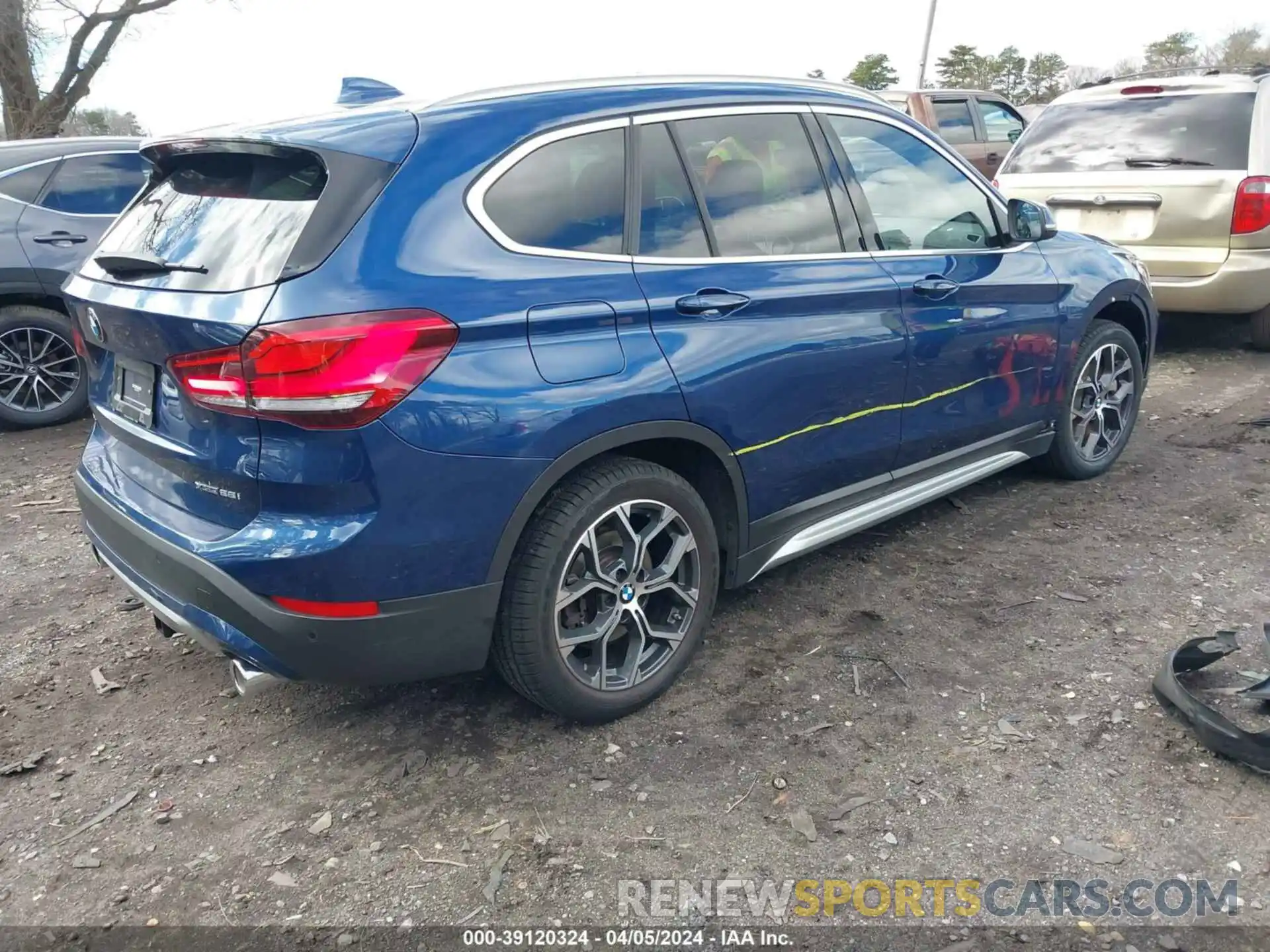 4 Фотография поврежденного автомобиля WBXJG9C07M5U04635 BMW X1 2021