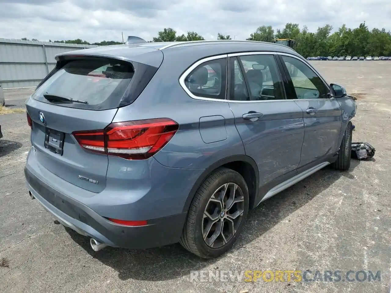 4 Photograph of a damaged car WBXJG9C08M5S08980 BMW X1 2021