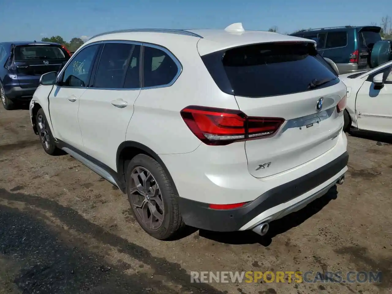 3 Photograph of a damaged car WBXJG9C08M5T43120 BMW X1 2021