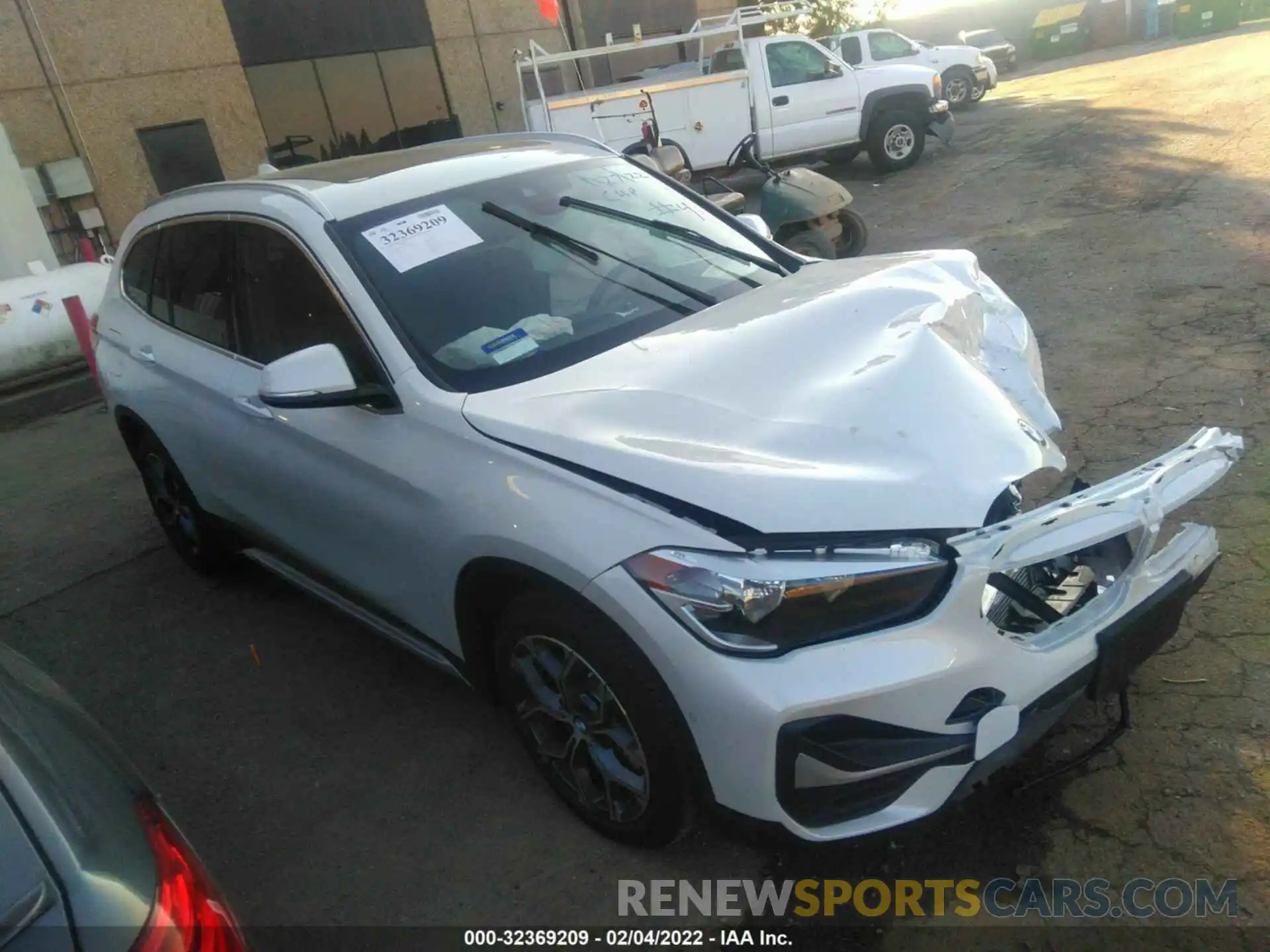 1 Photograph of a damaged car WBXJG9C08M5T53159 BMW X1 2021