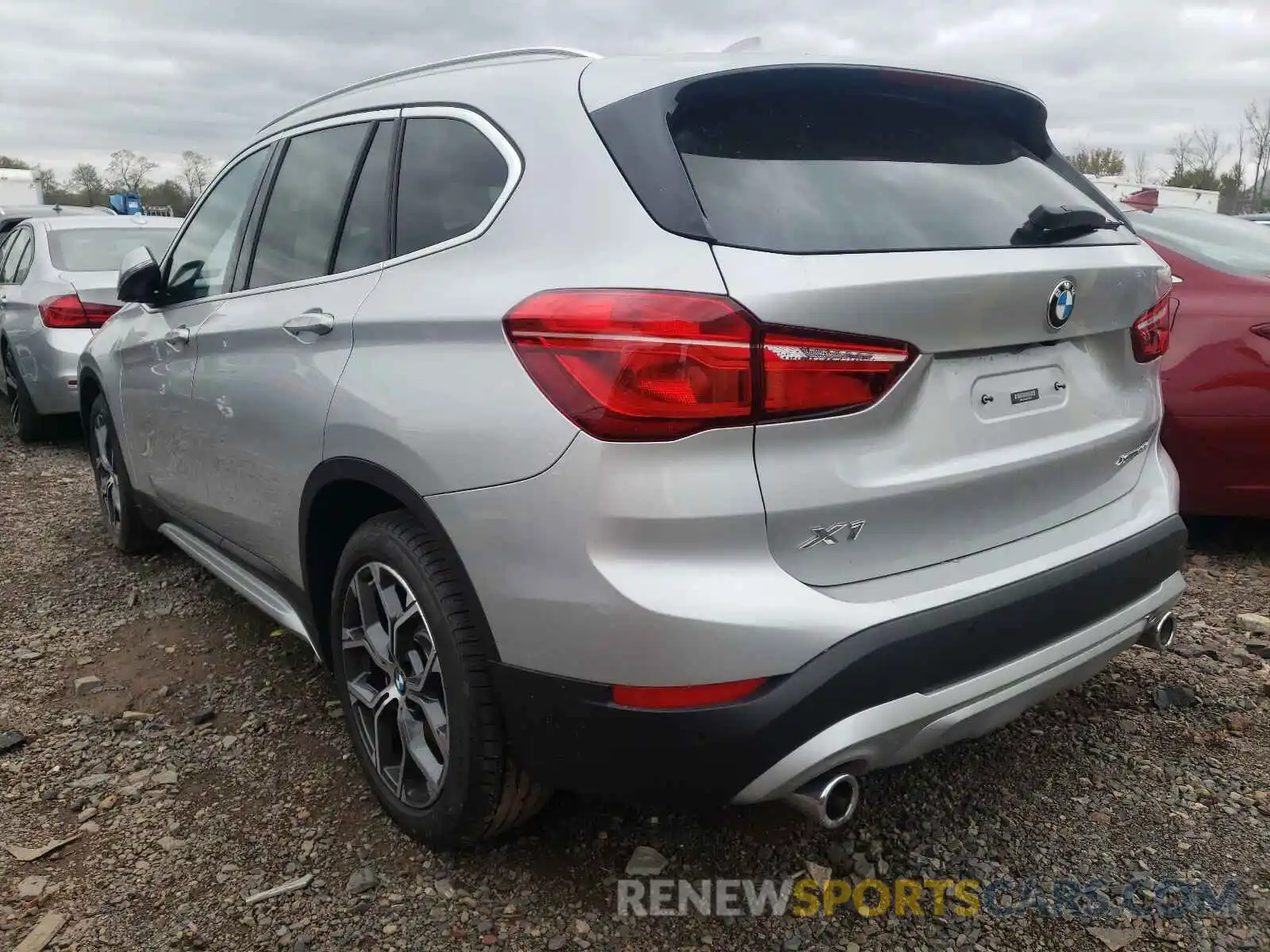 3 Фотография поврежденного автомобиля WBXJG9C08M5T66350 BMW X1 2021