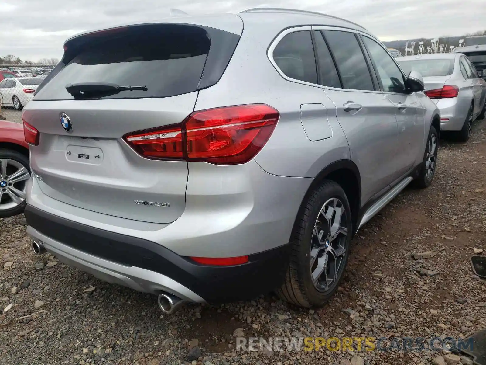 4 Фотография поврежденного автомобиля WBXJG9C08M5T66350 BMW X1 2021