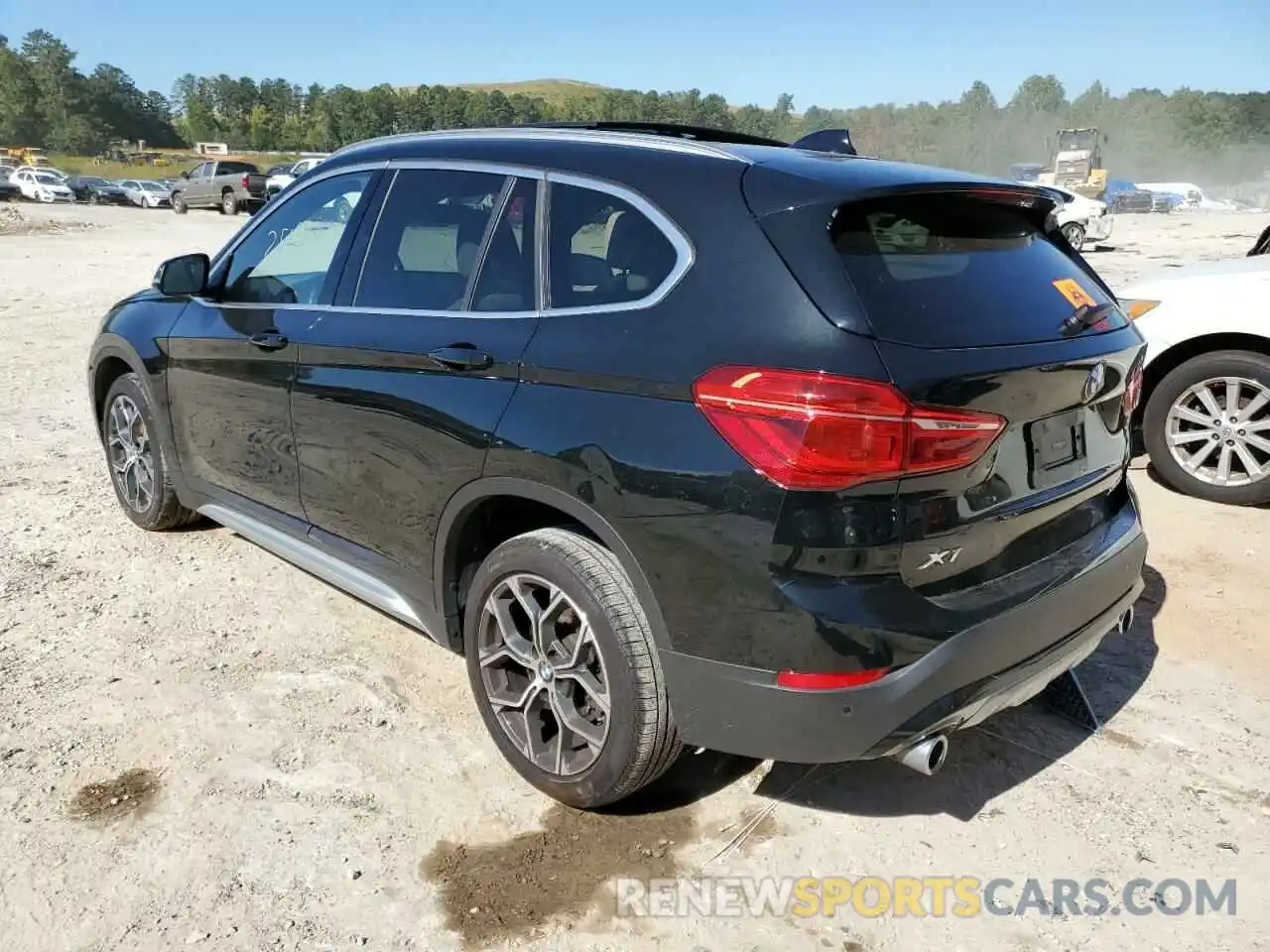 3 Photograph of a damaged car WBXJG9C08M5T95332 BMW X1 2021