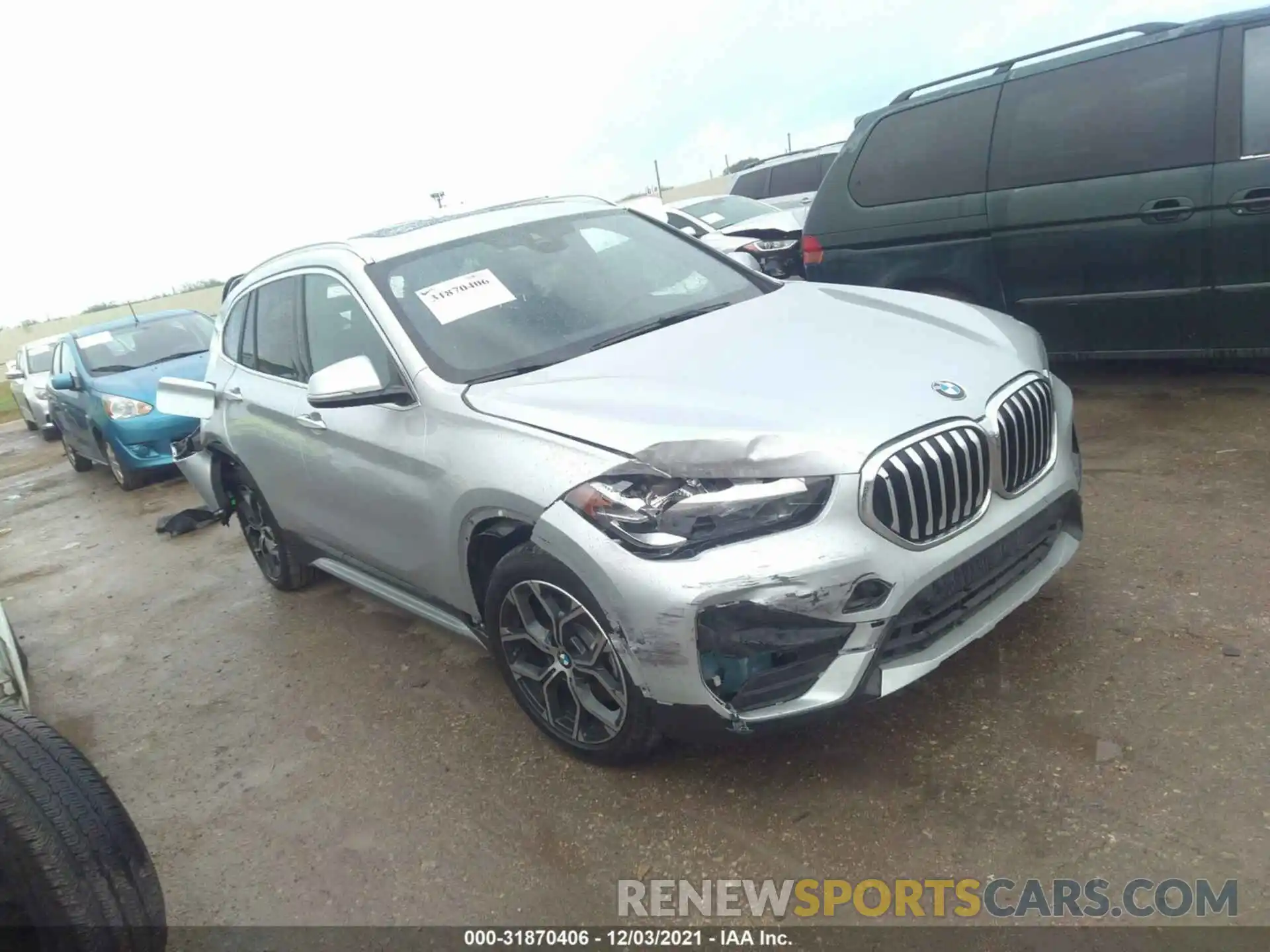 1 Фотография поврежденного автомобиля WBXJG9C09M3M69689 BMW X1 2021