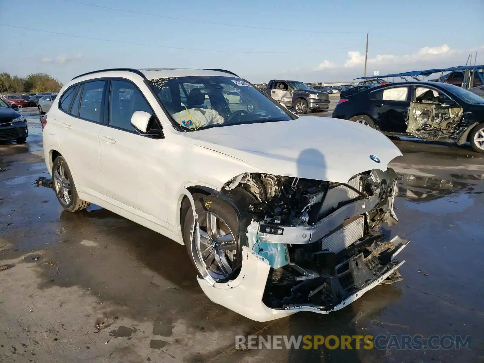 1 Photograph of a damaged car WBXJG9C09M5S11032 BMW X1 2021