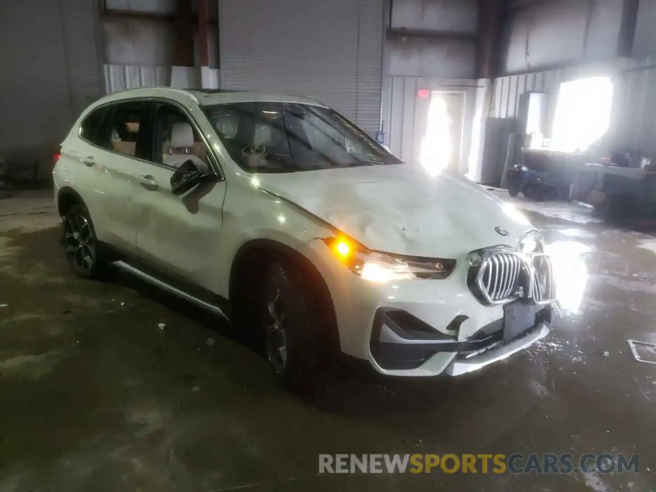 1 Photograph of a damaged car WBXJG9C0XM5T38355 BMW X1 2021