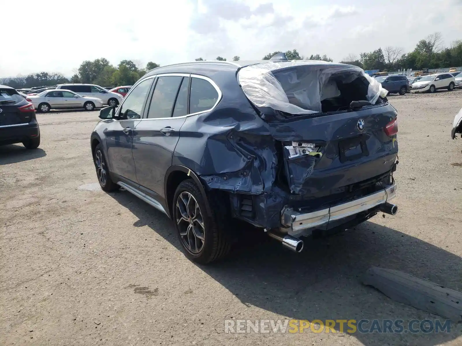 3 Фотография поврежденного автомобиля WBXJG9C0XM5T64938 BMW X1 2021