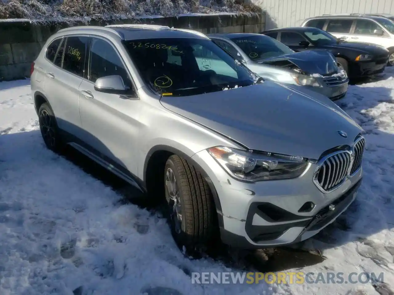 1 Photograph of a damaged car WBXJG9C0XM5U28105 BMW X1 2021