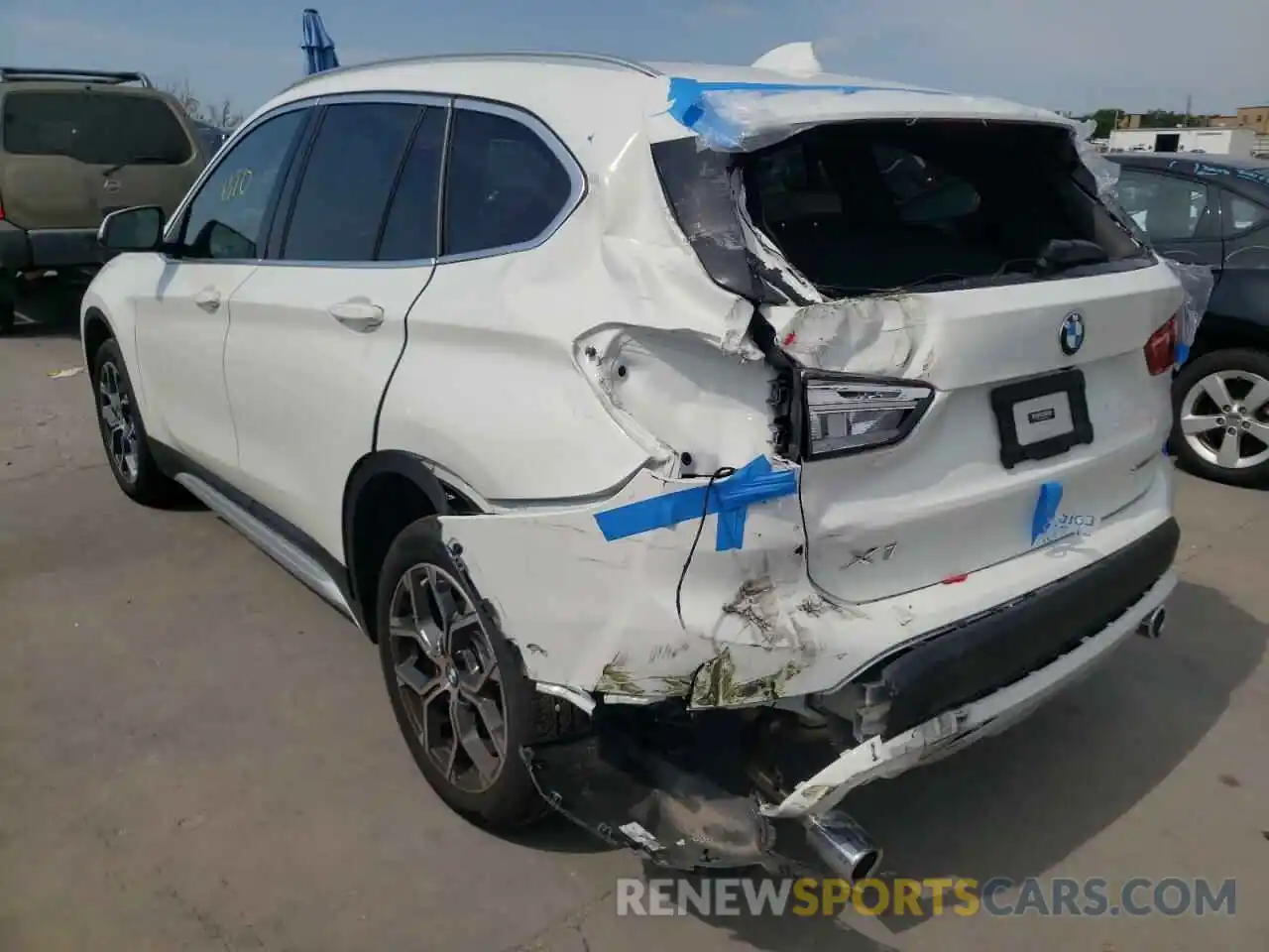 3 Photograph of a damaged car WBXJG7C05N5U74592 BMW X1 2022