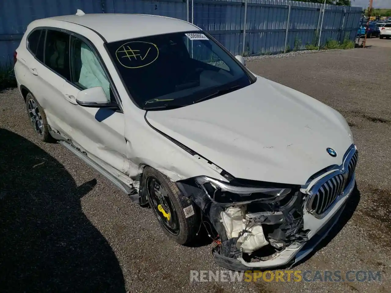 1 Photograph of a damaged car WBXJG9C0XN5U73661 BMW X1 2022