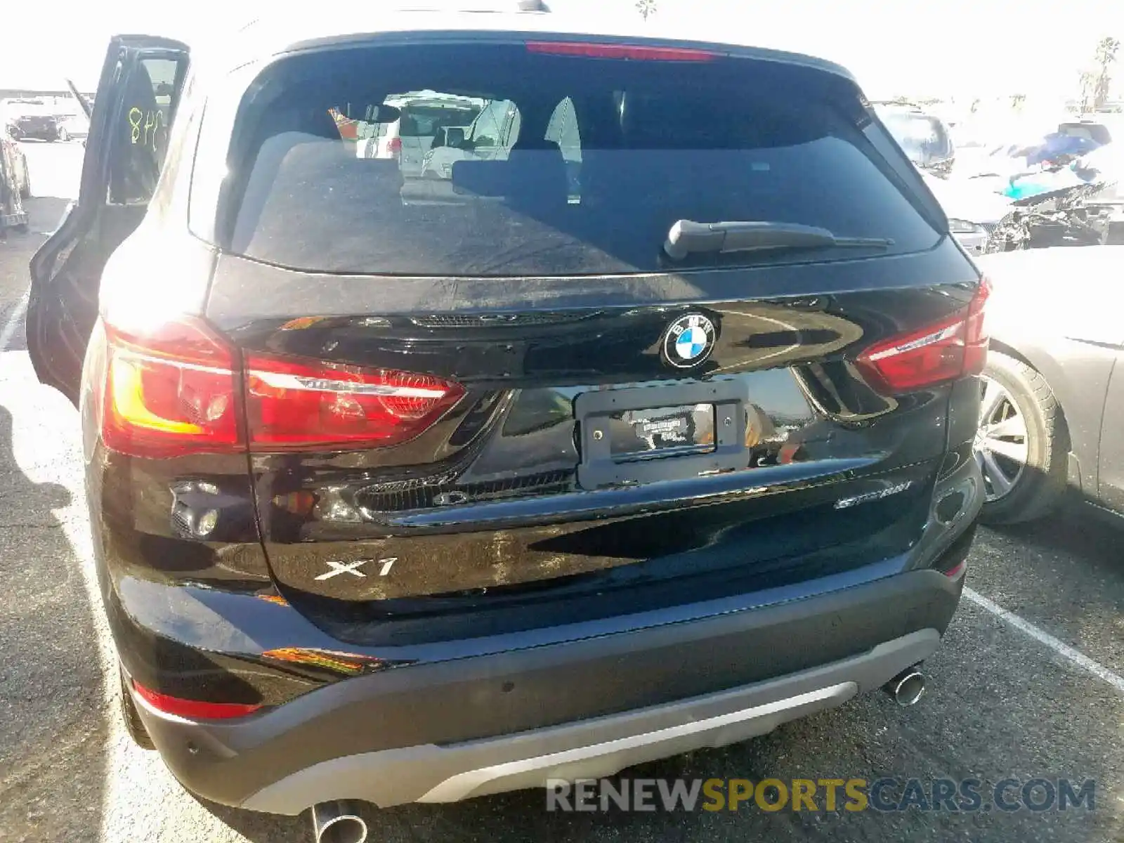 10 Photograph of a damaged car WBXHU7C51K5N15847 BMW X1 SDRIVE2 2019