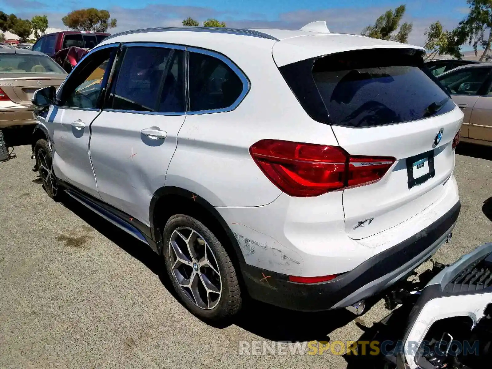 3 Photograph of a damaged car WBXHU7C56K3H44281 BMW X1 SDRIVE2 2019