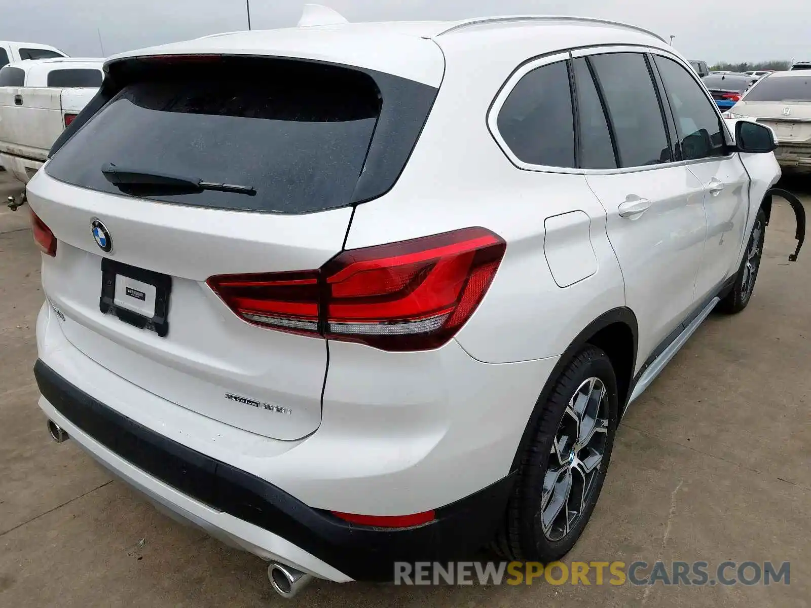 4 Фотография поврежденного автомобиля WBXJG7C09L5P64590 BMW X1 SDRIVE2 2020