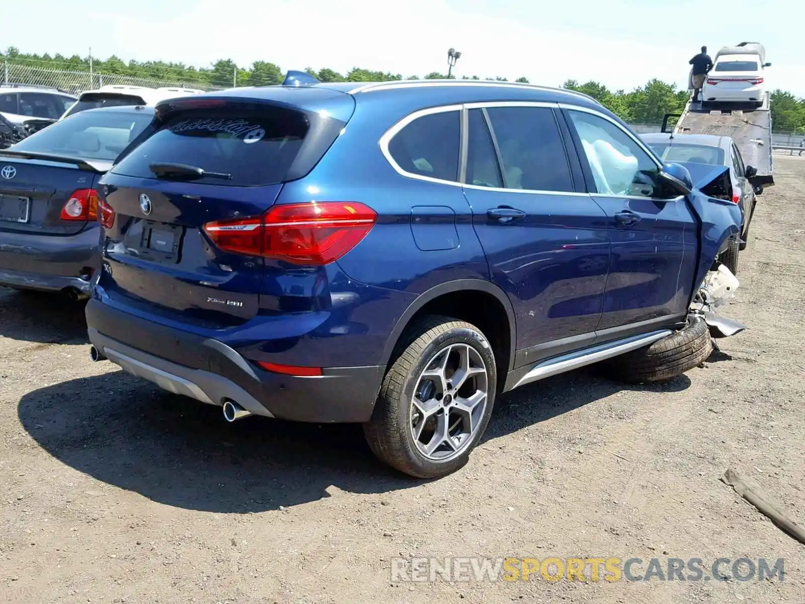 4 Фотография поврежденного автомобиля WBXHT3C51K3H34933 BMW X1 XDRIVE2 2019