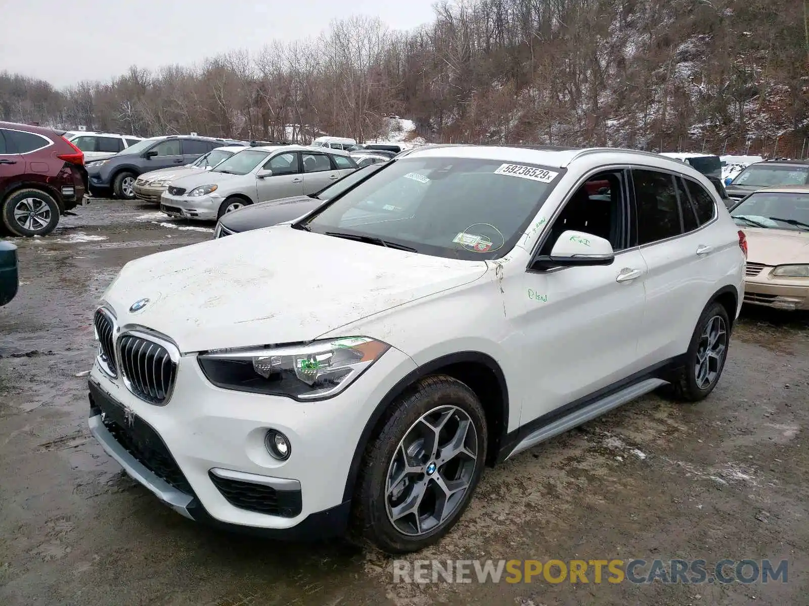 2 Фотография поврежденного автомобиля WBXHT3C5XK5L91606 BMW X1 XDRIVE2 2019