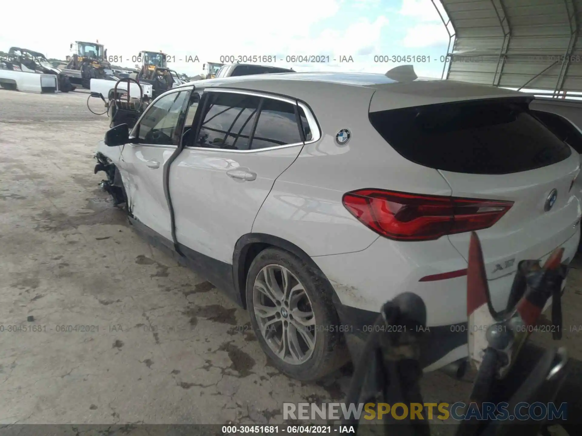 3 Photograph of a damaged car WBXYJ3C50KEP77148 BMW X2 2019