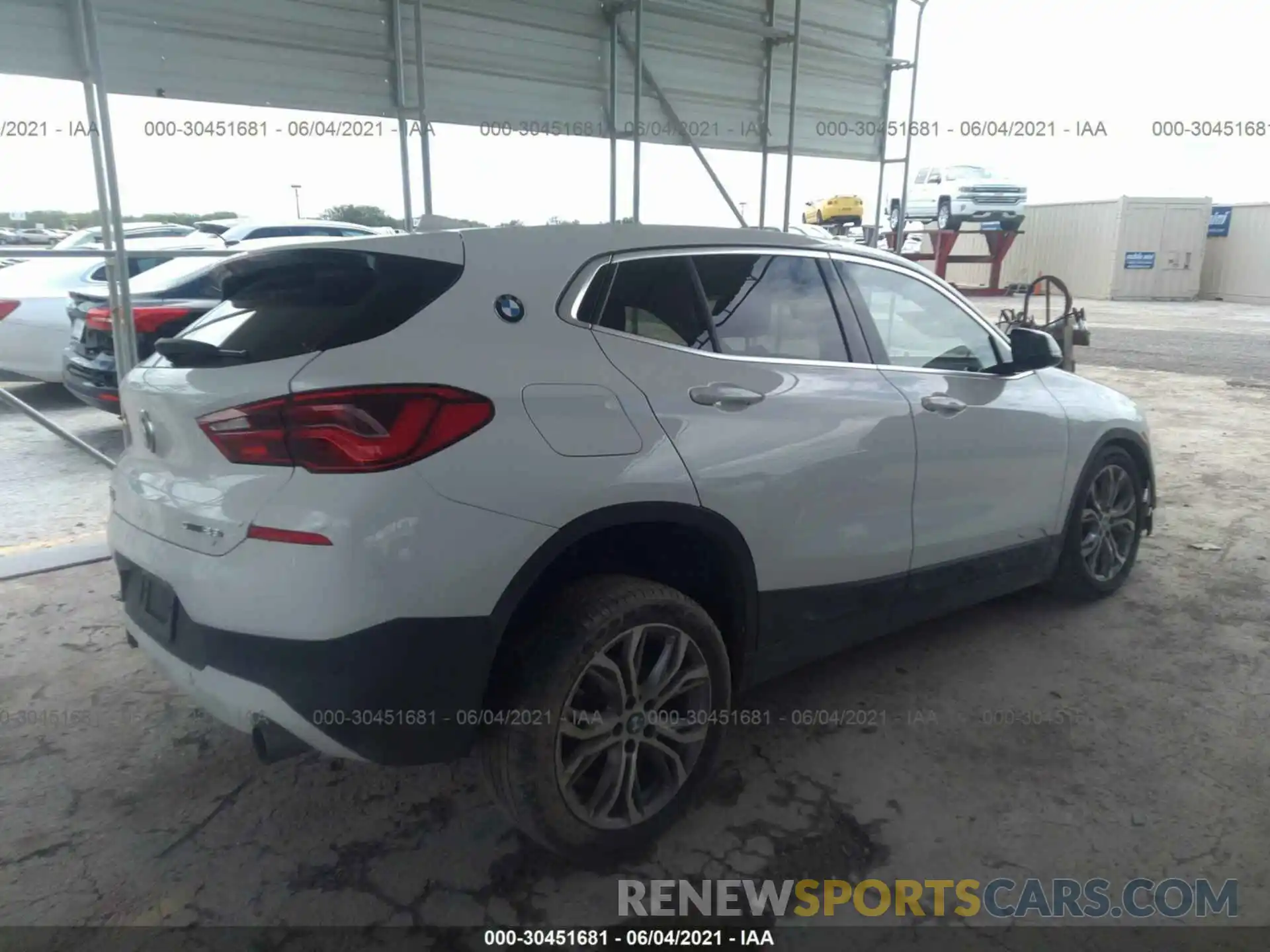 4 Фотография поврежденного автомобиля WBXYJ3C50KEP77148 BMW X2 2019