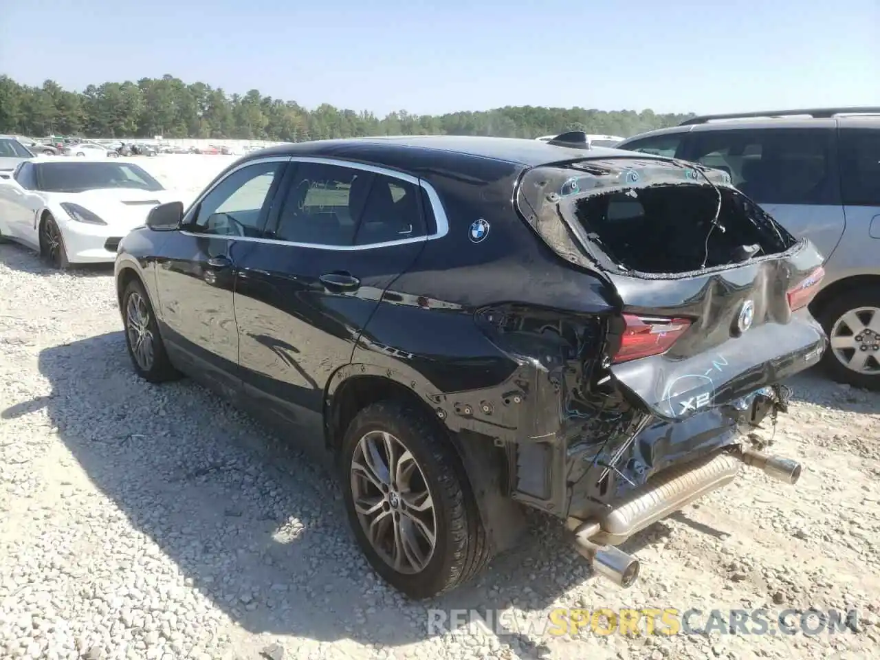 3 Photograph of a damaged car WBXYJ3C53K5N35468 BMW X2 2019