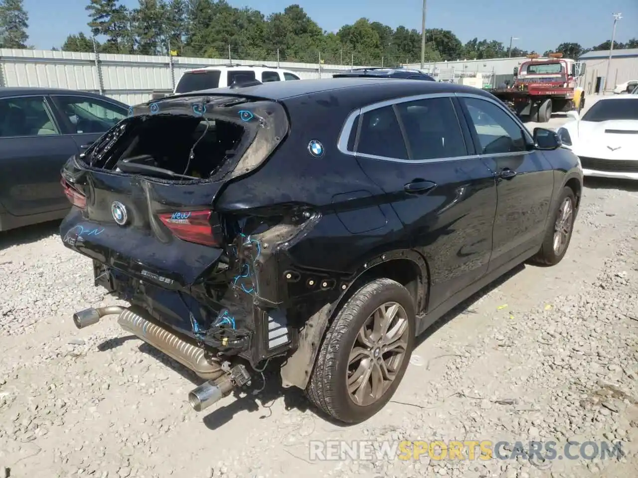 4 Photograph of a damaged car WBXYJ3C53K5N35468 BMW X2 2019