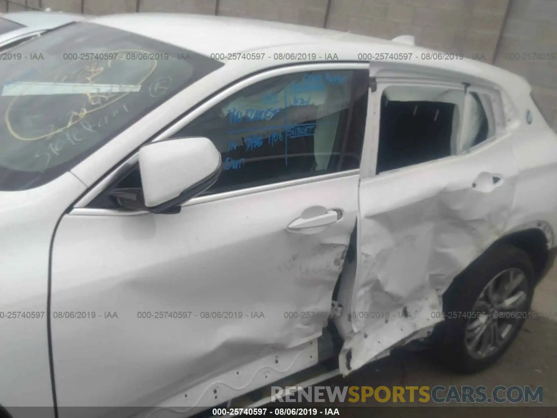 6 Photograph of a damaged car WBXYJ3C54K5N13057 BMW X2 2019