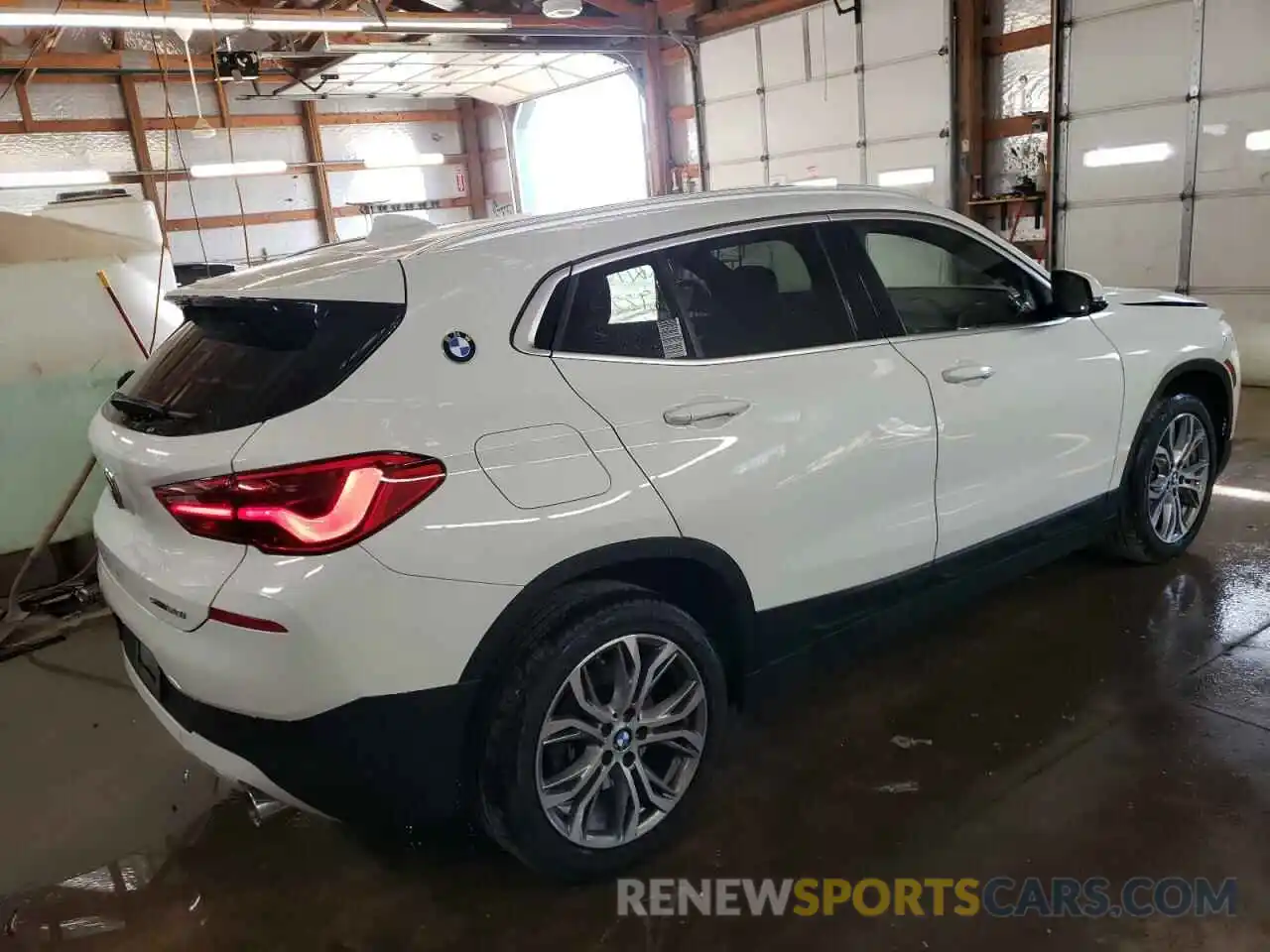 4 Photograph of a damaged car WBXYJ3C54K5N18694 BMW X2 2019