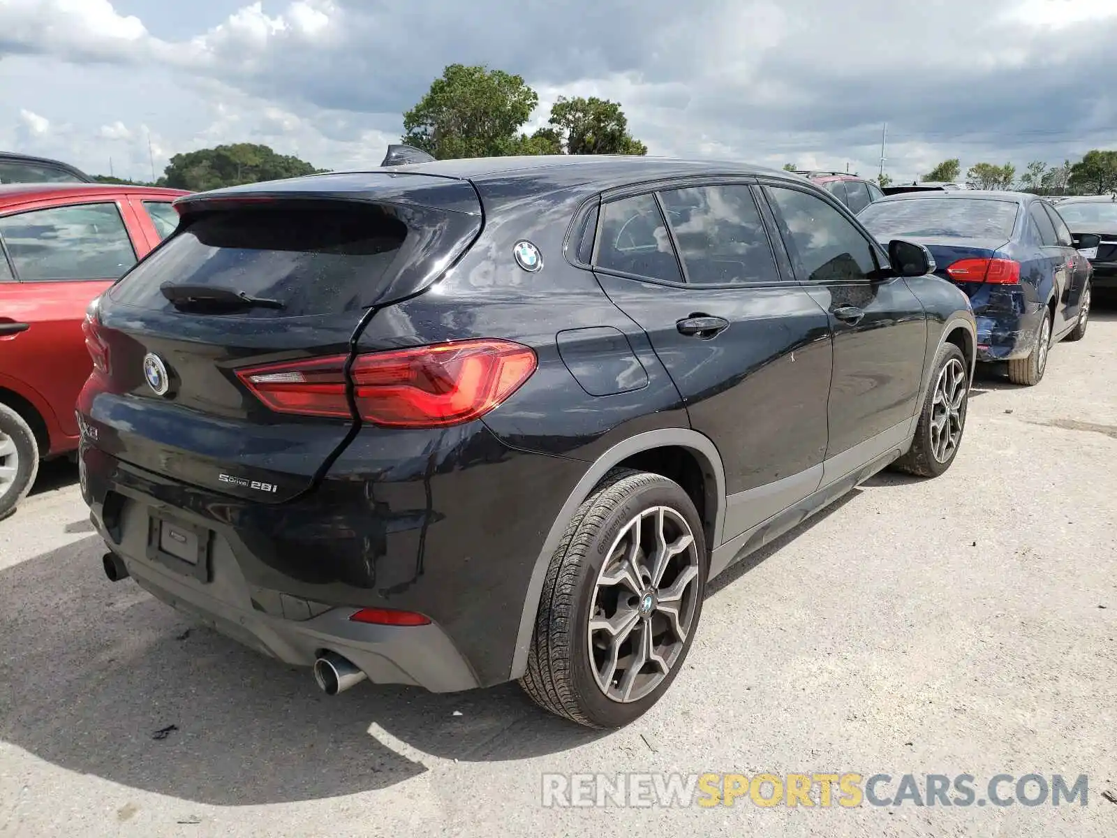 4 Photograph of a damaged car WBXYJ3C54K5N73310 BMW X2 2019