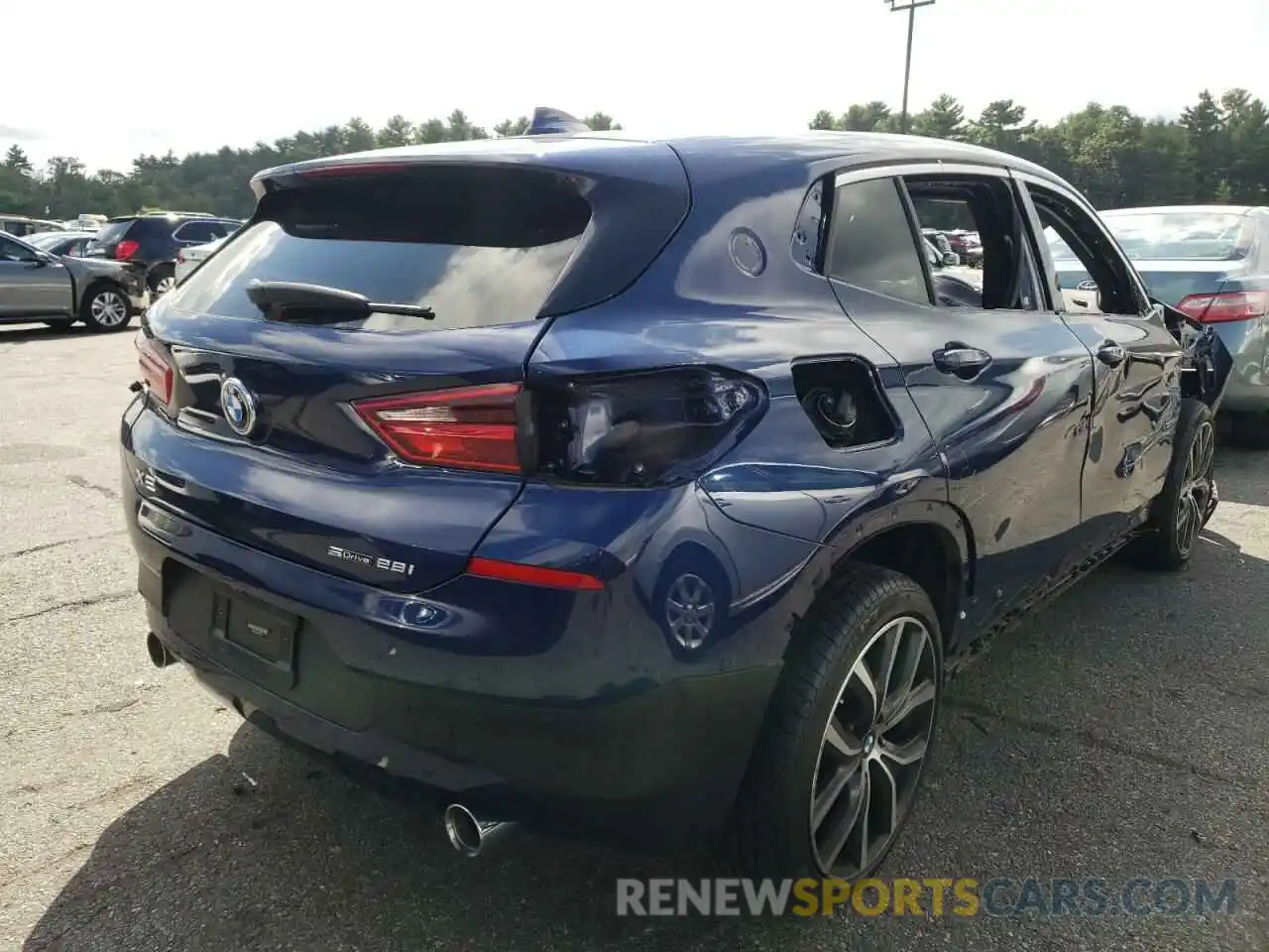 4 Photograph of a damaged car WBXYJ3C59K5N65266 BMW X2 2019